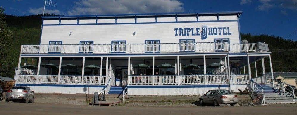 Triple J Hotel Dawson City Exterior photo
